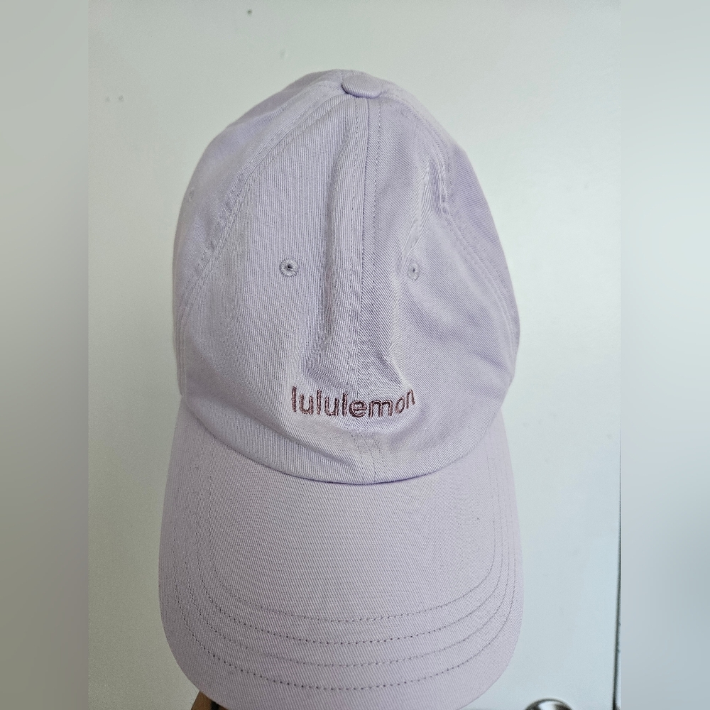 NWOT Lululemon Classic Ball Cap *Wordmark* in Lilac Ether, size S